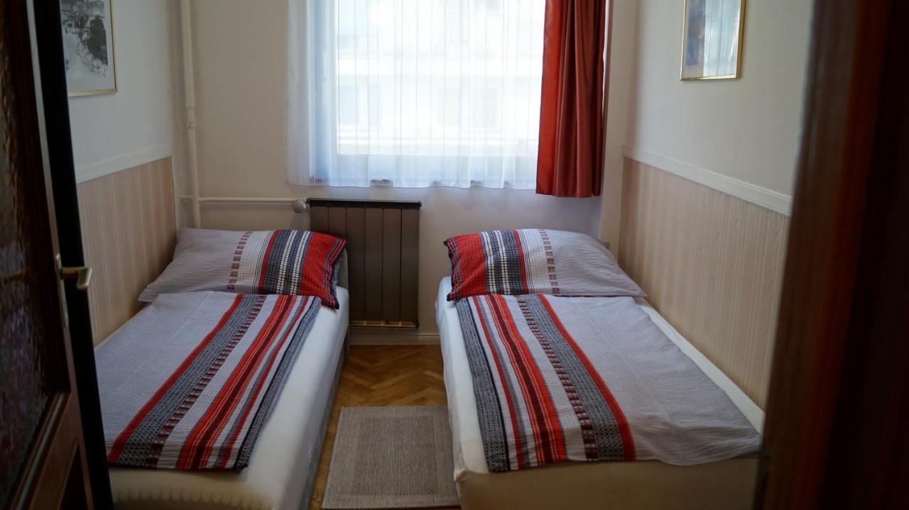 Apartment Sinko - Free Garage Parking, Central, 2 Bedrooms 4 Single Beds, Flexi Check-Out Budapesta Exterior foto