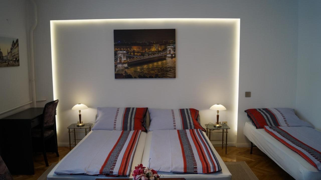 Apartment Sinko - Free Garage Parking, Central, 2 Bedrooms 4 Single Beds, Flexi Check-Out Budapesta Exterior foto