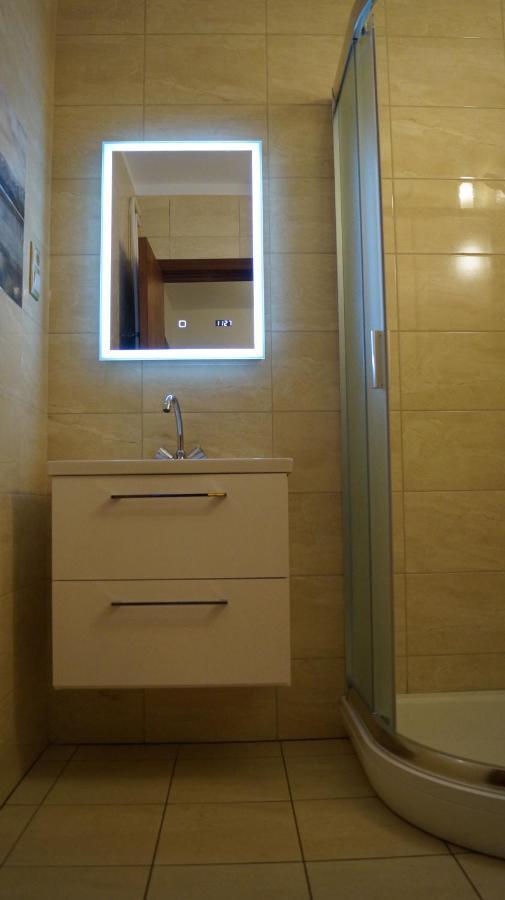 Apartment Sinko - Free Garage Parking, Central, 2 Bedrooms 4 Single Beds, Flexi Check-Out Budapesta Exterior foto